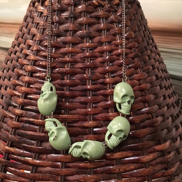 Jewelry - Green Skeleton Necklace